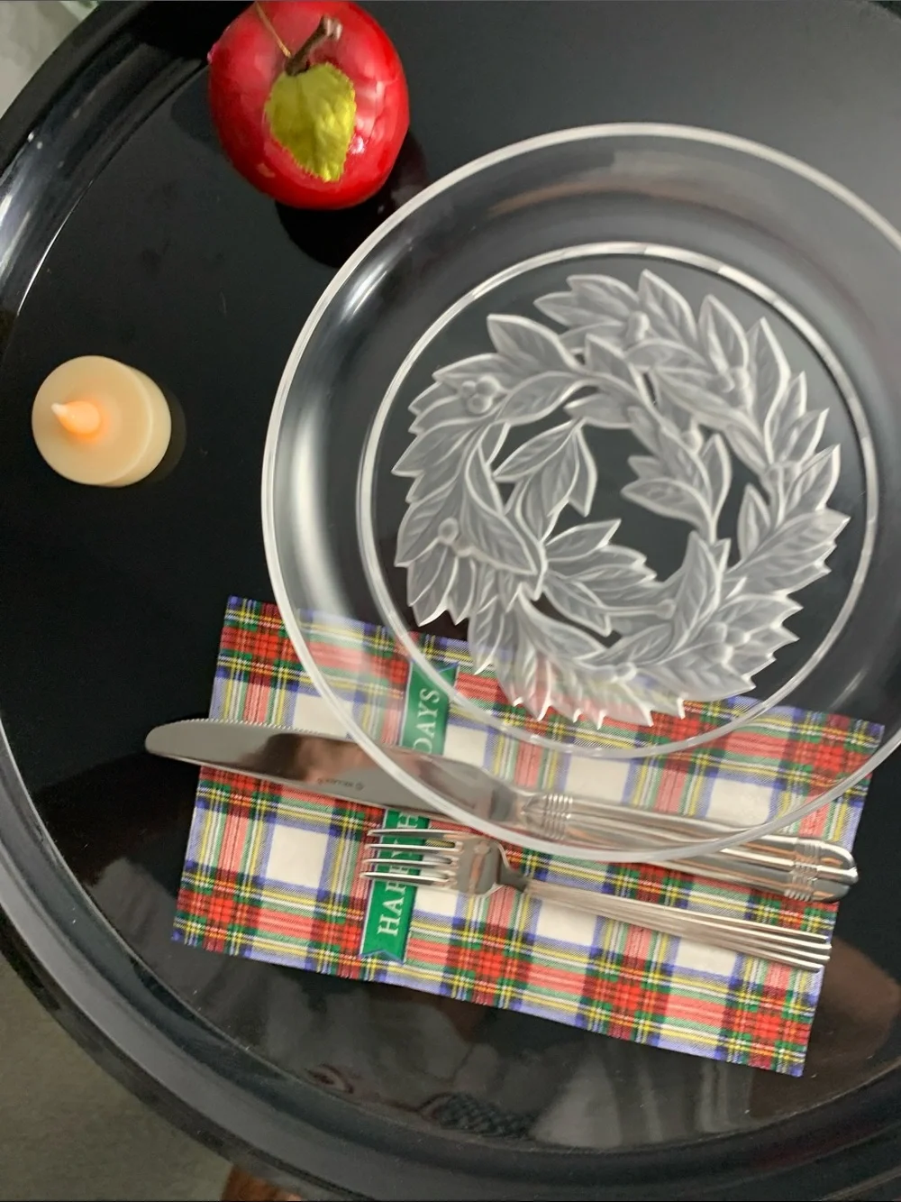 SASAKI CRYSTAL Clear 7 3/4 in Plate with Frosted Wreath Motif plus Fork & Knife